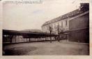 Carte postale ancienne - Institution Saint-Jean. - BESANÇON. La grande Cour et B...