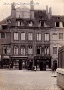 Carte postale ancienne - BESANÇON - Place Victor Hugo, en septembre 1907.