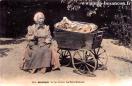 Carte postale ancienne - 174 - BESANÇON - Un Type Bisontin - La Mère Michotte