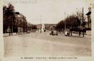 Carte postale ancienne - 90. BESANÇON - Avenue Foch - Monument aux Morts et Gare...