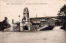 Carte postale ancienne - 20173. - BESANÇON-les-BAINS. - Le Monument aux Morts de...