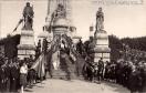 Carte postale ancienne - BESANÇON - Cérémonie du mercredi 9 mai 1945 : Les Drape...