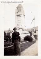 Carte postale ancienne - Besançon - Monument aux Morts de la Gare Viotte - "Les ...