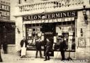 Carte postale ancienne - BESANÇON - 9, Avenue de la Gare - Salon Terminus - Coif...