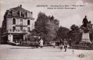 Carte postale ancienne - BESANÇON - Environs de la Gare - "Nouvel Hôtel" - Statu...