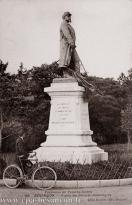 Carte postale ancienne - Excursion en Franche-Comté 146. BESANÇON - Statue du Gé...