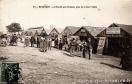 Carte postale ancienne - 813 - BESANÇON - Le Marché aux Raisins, près de la Gare...