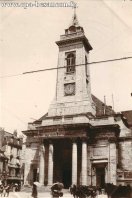 Carte postale ancienne - Place et Église St-Pierre