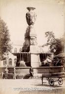 Carte postale ancienne - BESANÇON - La fontaine de la place Labourey en juillet ...