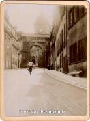 Carte postale ancienne - BESANÇON - Porte noire et cathédrale St Jean - v. 1900